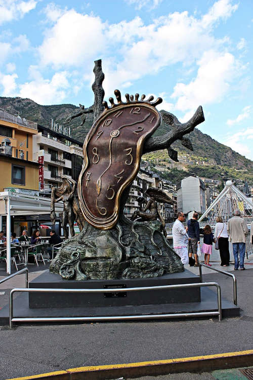 La Visión Surrealista de Dalí